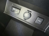シガーソケット用の充電器が使用可能です!