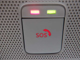 【SOSコール】急病時や危険を感じた時には、SOSコールスイッチを押してください。万が一の事故発生時には、エアバッグ展開と連動し自動通報されます。