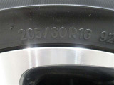 205/60R16    車両装着タイヤサイズです。 タイヤのご相談もトヨタモビリティ石川にお任せください