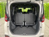 普段のお買い物や通勤、送迎等に十分な荷室スペースを確保しております。セカンドシートを倒すと、大きな荷物の積載も可能です♪