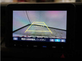 バックカメラ搭載です!車庫入れが苦手な人はもちろん、車両感覚に自信がある人にもお勧めです!見えない箇所が見えるようになるので、低い障害物や隠れてしまっている子供の存在等にも気付く事が出来ます。