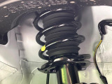 お車を安心してお乗りいただく為には、足回りの定期点検が欠かせません。サービスサポート(有償保証)では無料点検もご提供しており、安心のカーライフをお過ごしいただけるサポート体制が整っています。