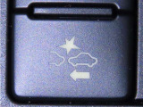 衝突被害軽減ブレーキを装備しております。