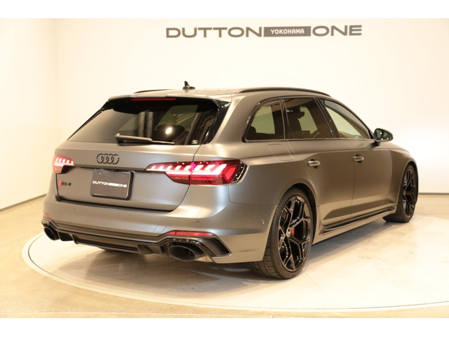 アウディ RS4アバント RS コンペティション 4WD の中古車詳細 (18,000