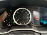 タコメーターがあると、エンジン効率よく運転でき、省燃費運転が可能です。