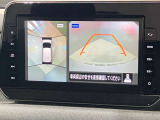 【アラウンドビューモニター】車を上から見下ろしているかのような映像で周囲の状況がひと目で確認、狭い駐車場に駐車するときも安心です♪♪障害物などがあると警告音がなりますので安心して駐車が出来ます★