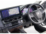 使いやすさや安全性を追求したステアリング周り!高級車ゆえにスイッチ類が多いのも特徴ですね!考え尽くされた配置ですぐに使いこなす事が出来ますのでご安心下さい!是非、体感してみて下さい!!