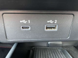USBタイプC、タイプAつきです。