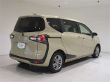 ★トヨタ認定中古車ライト★ 1年間走行距離無制限の「ロングラン保証」が付いています。全国約4,500ヶ所のトヨタのお店で保証修理可能です。お出かけ先でも安心です。選べる延長保証もご用意しています。