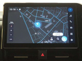 ディスプレイオーディオ(コネクティッドナビ対応)PLUS搭載。T-Connectご契約で2028年5月まで無償で利用できるナビ(期限到来後は有償)と、解約後も利用できる車載ナビが搭載されています。