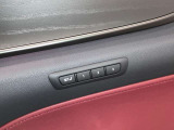 運転の操作性、快適性、など全ては、シートポジションから始まります。シートメモリーは、重要な機能です。