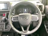 【純正革巻きステアリング】上質な革を使用することで、手にしっかり馴染みとても運転しやすいハンドルです♪