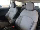全車保証付き販売をしておりますので安心してご購入頂けます。6ヶ月・5000Kmから2年・走行無制限などお車1台1台により異なります。