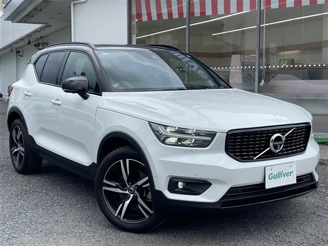 XC40 T4 AWD Rデザイン 4WD 4WD サンルーフ