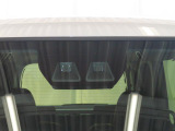 安全装備次世代スマートアシスト付です。毎日の運転で感じる不安や緊張を減らしヒヤッとするシーンの回避をサポートします。みんなに安全・安心を。