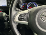 ステアリングスイッチ装備!運転しながら手元でオーディオの操作などができます。