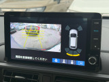 バックカメラのお写真です。駐車が苦手な方でも楽に駐車が行えますね♪
