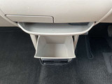 何かと便利な小物入れがいっぱい付いていて便利◎♪♪