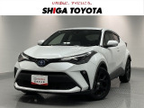 クーペのような流麗的なデザインが特徴のコンパクトSUV、 C-HRです。