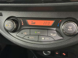 オートエアコンで快適な室内です。