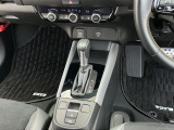 ホンダカーズ三重では、お客様に安心してお乗り頂く為に商品化工場にて、入念なボディ洗浄・磨き・室内清掃(除菌・消臭等)を丁寧に施し、展示しております。