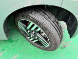 タイヤサイズは155/65R14です。日産純正アルミ装着です☆
