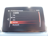 オーディオソースはご覧の通りです。Bluetoothを搭載しています。スマホと連動させると音楽等楽しむことが出来ます。