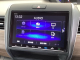 ナビ機能だけでなく、ミュージックサーバー、Bluetooth、フルセグテレビ、DVDとCD再生など、オーディオ機能がついています。