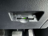 【ETC車載器(ビルトイン)】高速・有料道路の料金所をキャッシュレス、スムーズに通過可能です。