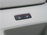 リアシートにもシートヒーターを装備。4席全てで独立した調整が可能です。