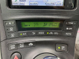 【オートエアコン】一度お好みの温度に設定すれば、車内の温度を検知し風量や温度を自動で調整。暑い&hellip;寒い&hellip;と何度もスイッチ操作をする必要はありません。快適な車内空間には必須の機能ですね♪
