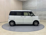 全車1年間の走行距離無制限のロングラン保証付きです。また、さらに安心をお求めの方には1年〜2年の保証延長ができる「ロングラン&alpha;保証」(有償)もお選びいただけます。