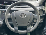 インテリアに合わせたデザインのステアリングは、運転される方のことも考え、運転しやすい形状、大きさです。是非一度、実際に触ってお確かめください。