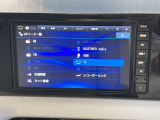 TV視聴や音楽機器の接続など多彩なナビでロングドライブも退屈なく楽しめる日産純正ディーラーオプションナビです。