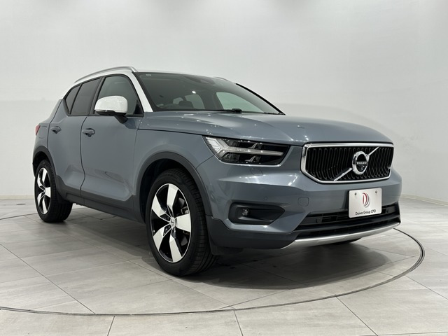 XC40 T4 モメンタム 