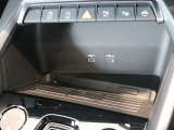 ご契約からご納車、そしてアフターフォローまで。AAA横浜青葉の専任スタッフは、お客様のAudiライフをきめ細かくサポートさせて頂きます。