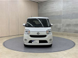 お車購入のポイントとなるフロントマスクです!かわいらしい目つきが印象的なデザインのヘッドランプです。
