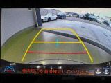 バックガイドモニターで、後方を確認しながら安心して駐車することができます。運転初心者も熟練者も必須の機能ですよ!