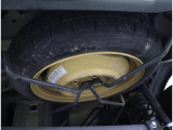 もちろんスペアタイヤや車載工具も完備☆ 万が一のパンクに備えて使用方法もお伝えします!