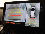 バックガイドモニターで、後方を確認しながら安心して駐車することができます。運転初心者も熟練者も必須の機能ですよ!