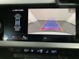 バックカメラと前後のバンパーセンサーで駐車時も安心です