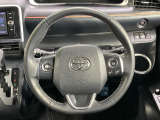 【純正革巻きステアリング】上質な革を使用することで、手にしっかり馴染みとても運転しやすいハンドルです♪