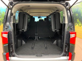 普段のお買い物や通勤、送迎等に十分な荷室スペースを確保しております。セカンドシートを倒すと、大きな荷物の積載も可能です♪