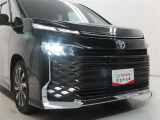 高輝度で点灯速度が速く、しかも消費電力の少ないLEDヘッドライトが装備されています!LEDの明るい光が走行中の視界の確保をサポートして、夜のドライブがより楽しく安全に運転できます♪