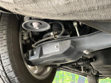 お車を安心してお乗りいただく為には、足回りの定期点検が欠かせません。サービスサポート(有償保証)では無料点検もご提供しており、安心のカーライフをお過ごしいただけるサポート体制が整っています。