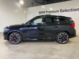 MパフォーマンスモデルはBMW M社が開発したハイパフォーマンスモデルです。公道での快適性も重視した設計となり、サーキット走行にフォーカスしたMモデルよりもコンフォート性に優れます。