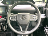 【ステアリングスイッチ】運転中、前方から目線をそらすことなく、オーディオ等の操作が可能な便利機能!安心&快適なドライブを演出してくれます♪