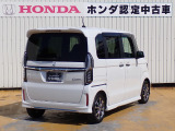 ◆リアは【プライバシーガラス】となっております。プライバシーの確保と見た目の良さはもちろんの事、太陽光を防ぐのでエアコンの効きも良くなります。エアコンの効きが良くなるので、燃費の向上にもつながります。