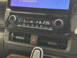 【オートエアコン】お好みの温度設定を行うことで、昼夜問わず寒暖差の大きい時期にも自動で風量を調整。快適なドライブを楽しめます。