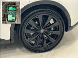 タイヤサイズは235/45R21!純正アルミホイール!残り溝は5ミリ程度!パンク修理キット搭載車!
